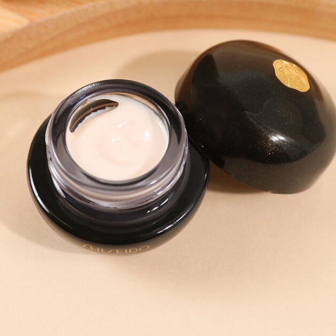 Shiseido - Future Solution LX Eye and Lip Contour Regeneration Cream 6ml.