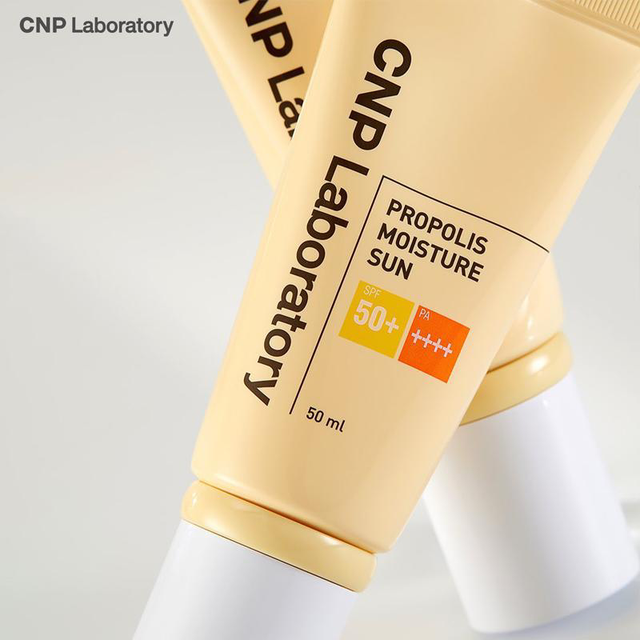 CNP Laboratory - Propolis Moisture Sun SPF50+ PA++++ 50ml.
