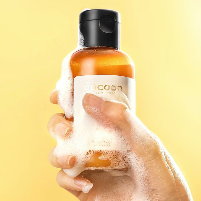 Cocoon Vietnam - Hung Yen Turmeric Cleanser (Sữa Rửa Mặt Nghệ Hưng Yên) with Turmeric Extract & Carrot 140ml.