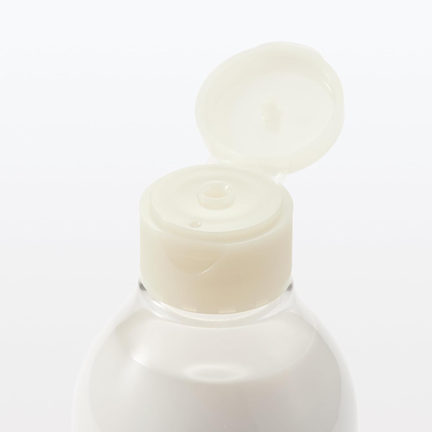 MUJI - Toning Water For Sensitive Skin, Creamy 300ml.