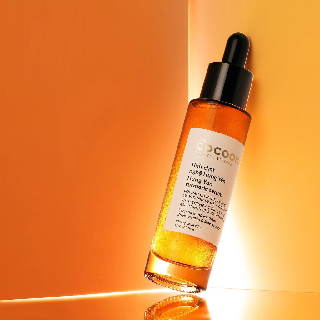 Cocoon Vietnam - Hung Yen Turmeric Serum (Tinh Chất Nghệ Hưng Yên) with Turmeric Oil, 2% NAG, 4% Vitamin B3 & 10% Vitamin C 30ml.