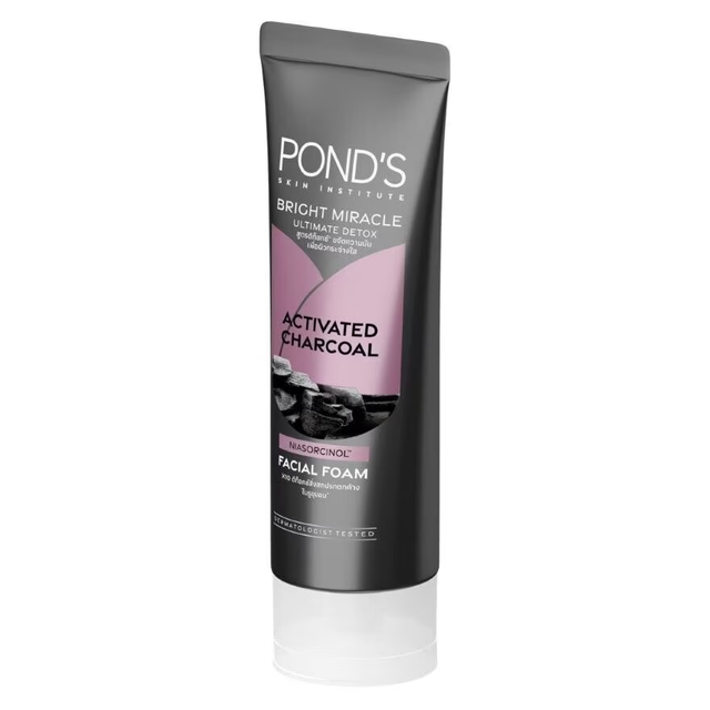 Pond's - Bright Miracle Ultimate Detox Activated Charcoal Facial Foam 90g.