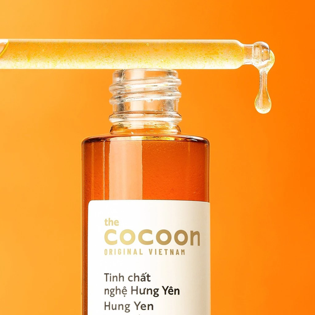 Cocoon Vietnam - Hung Yen Turmeric Serum (Tinh Chất Nghệ Hưng Yên) with Turmeric Oil, 2% NAG, 4% Vitamin B3 & 10% Vitamin C 30ml.