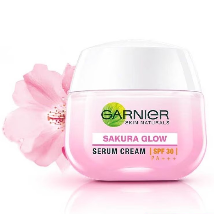 Garnier - Sakura Glow - Hyaluron Serum Cream (SPF30) 50ml.