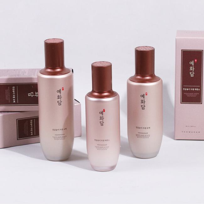 The Face Shop - Yehwadam Heaven Grade Ginseng Rejuvenating Emulsion 140ml.
