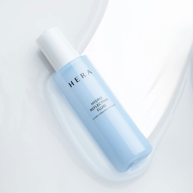HERA - Hydro Reflecting Fluid with Ceramide + Vitamins 140ml.