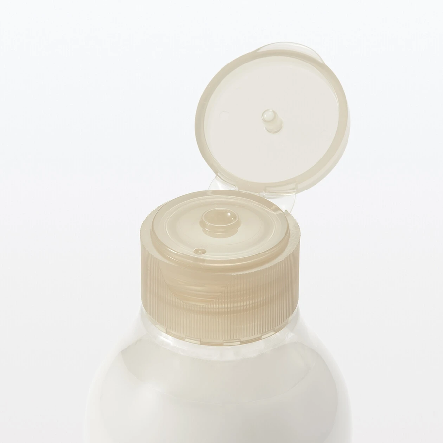 MUJI - Moisturising Milk For Sensitive Skin, Moisture 200ml.