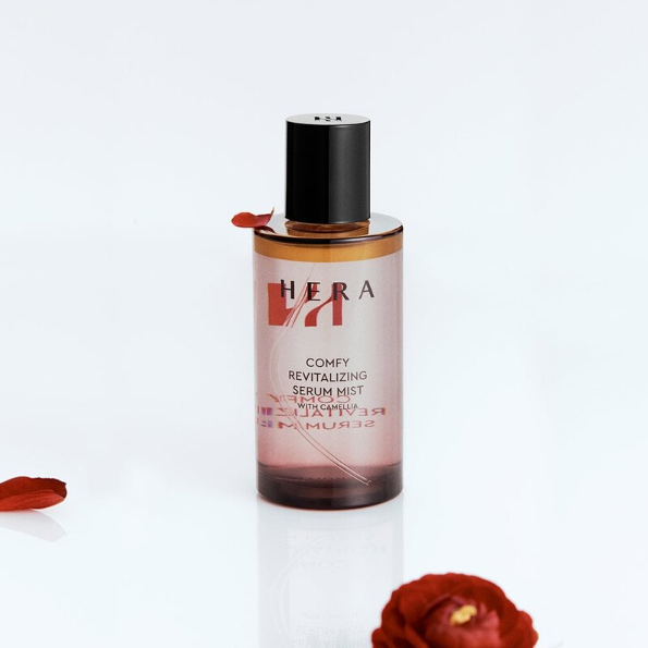 HERA - Comfy Revitalizing Serum Mist with Camellia 90ml.