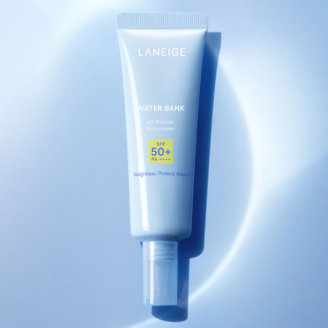 Laneige - Water Bank UV Barrier Sunscreen SPF50+ PA++++, Weightless, Protect and Repair 50ml.