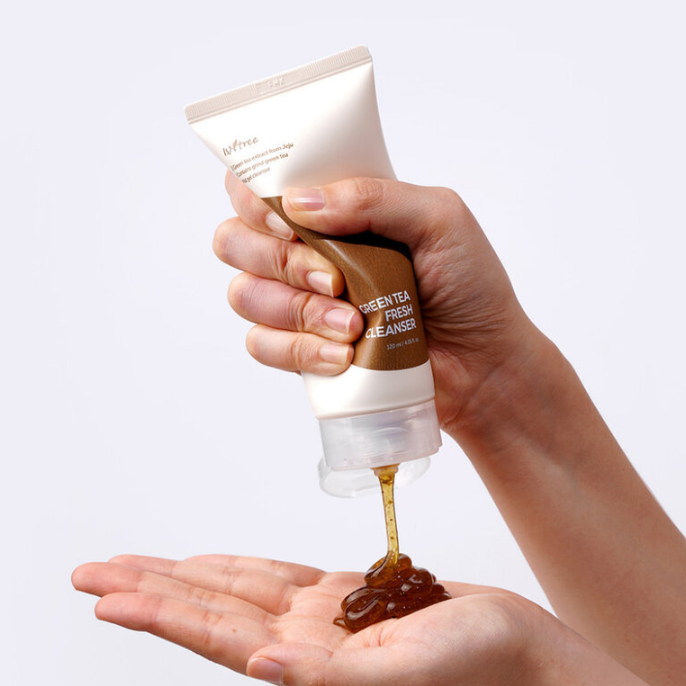 Isntree - Green Tea Fresh Cleanser 120ml.