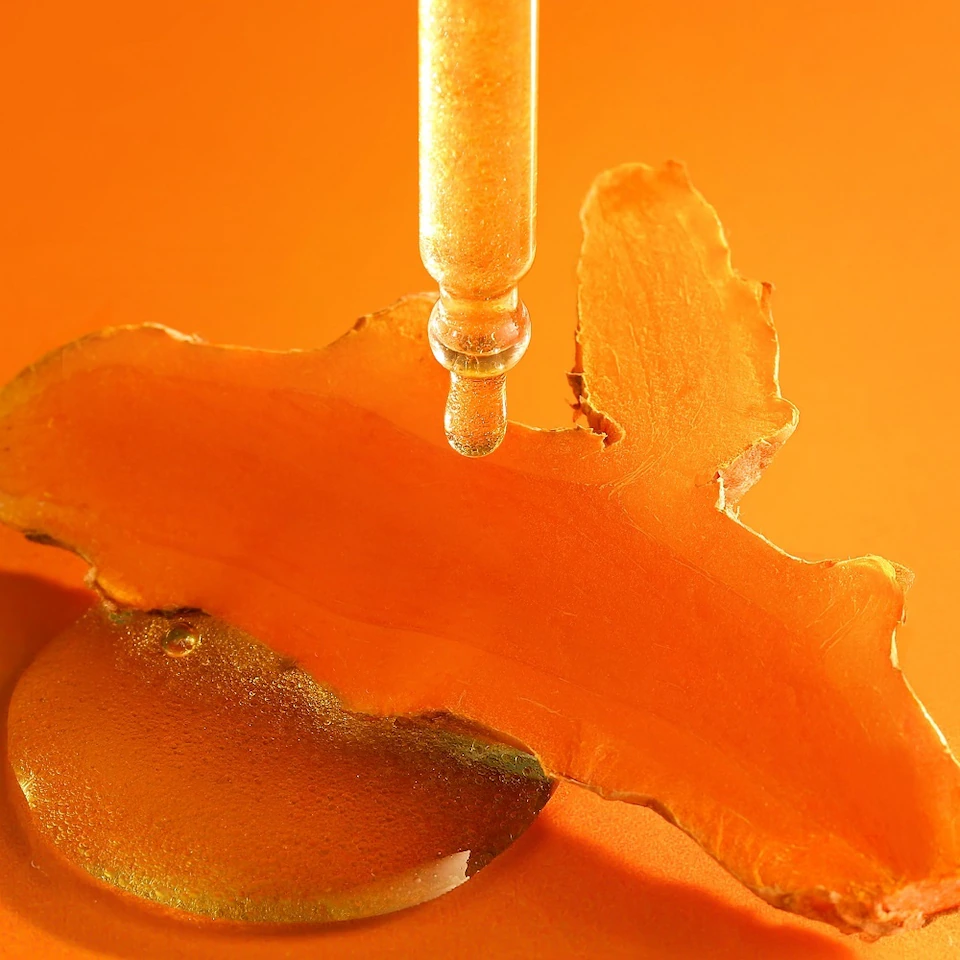 Cocoon Vietnam - Hung Yen Turmeric Serum (Tinh Chất Nghệ Hưng Yên) with Turmeric Oil, 2% NAG, 4% Vitamin B3 & 10% Vitamin C 30ml.