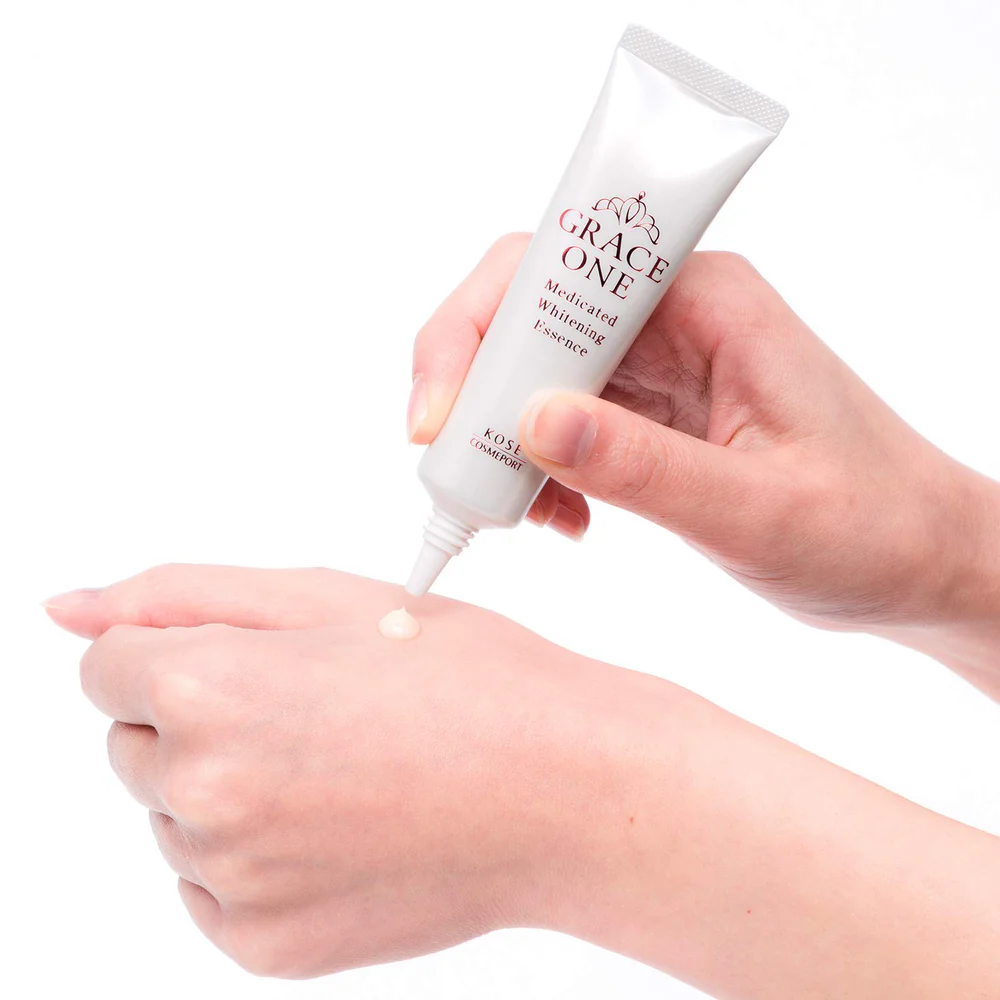 KOSE - Grace One - Medicated Whitening Essence 30g.