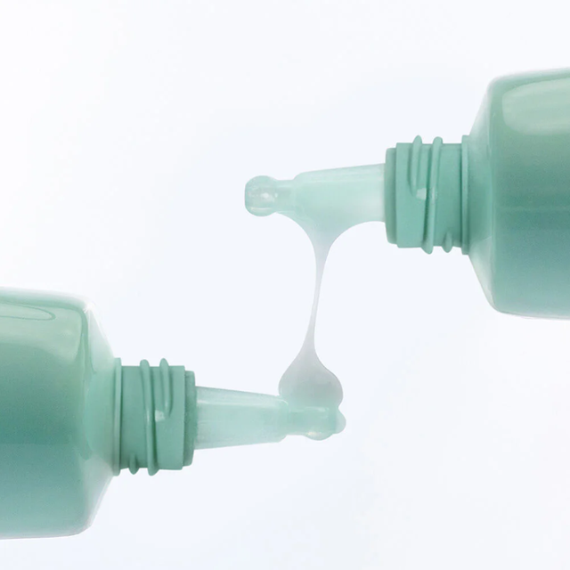 Laneige - Priming, Bluring and Oil Absorbing Smoothie Makeup Serum 30ml.