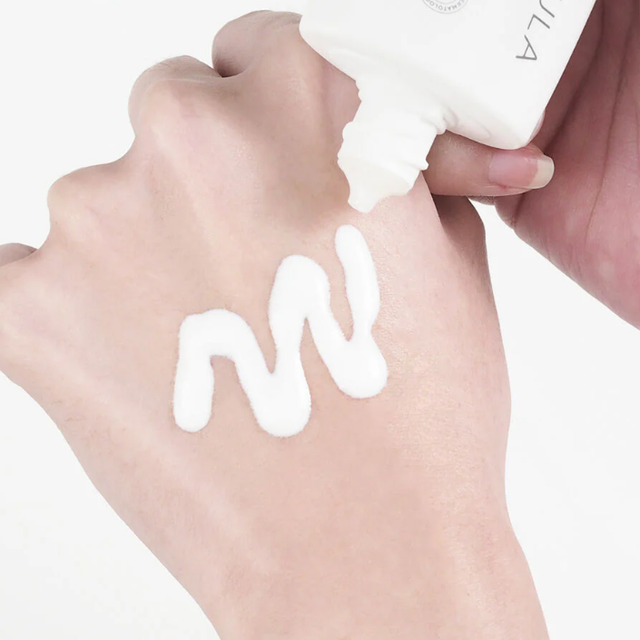 Nu Formula - Sun Real SPF50+/PA++++ Dry Touch Milk 40g.