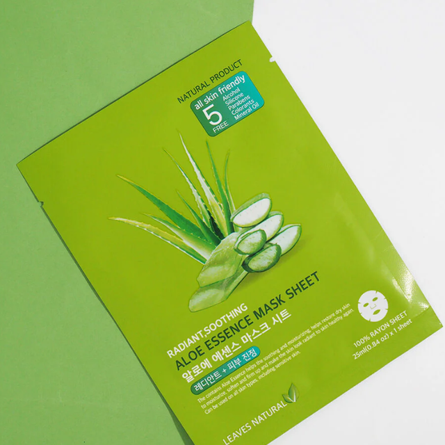 Leaves Natural - Mix Berry Essence Mask Sheet with Anti-Aging and Glow Face Mask 25ml. (Pack of 6)