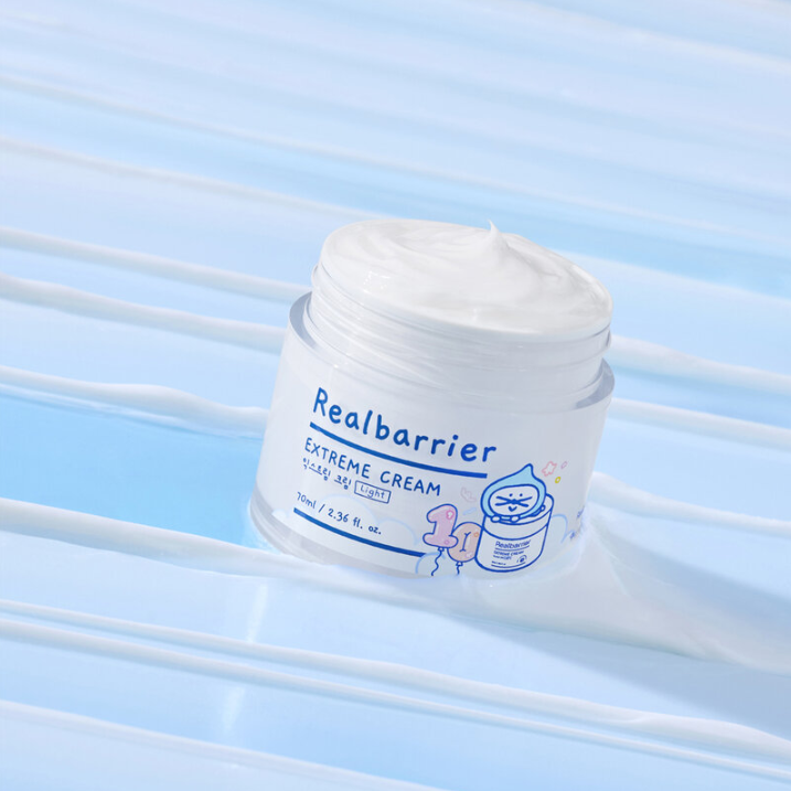 Real Barrier - Realbarrier Bundle of 1x Extreme Cream Light 70ml. + 1x Extreme Cream Light 30ml.