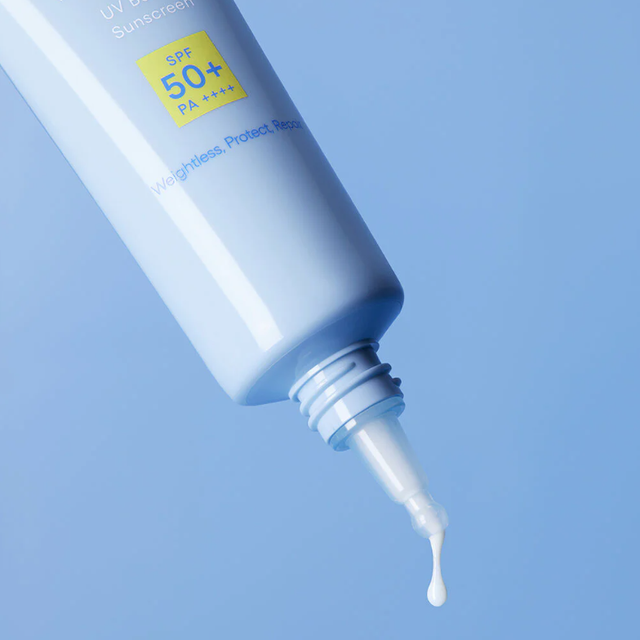 Laneige - Water Bank UV Barrier Sunscreen SPF50+ PA++++, Weightless, Protect and Repair 50ml.