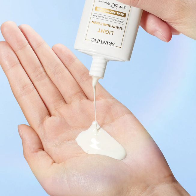 Skintific - Light Serum Sunscreen SPF50 PA++++ 25ml.