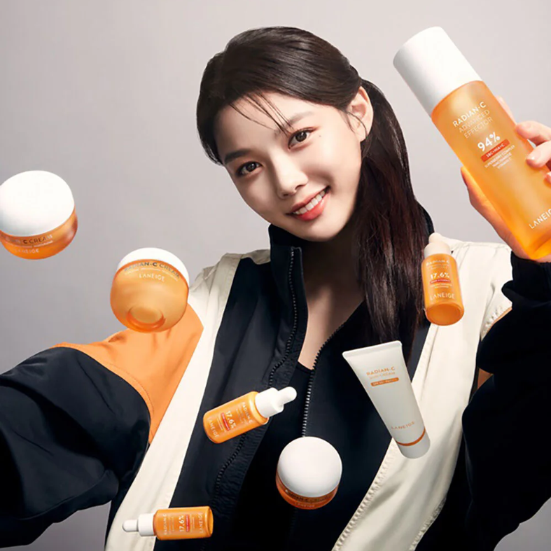 Laneige - Radian-C Advanced Effector 94% SBC+NIA+C, Superberry Complex, Niacinamide and Vitamin C 150ml.