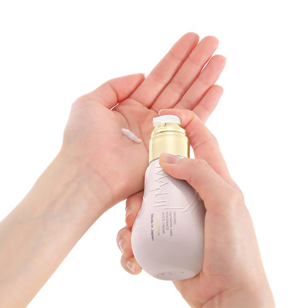 Maputi - Organic Fragrance White Cream Sandalwood Styling Oil 100ml.