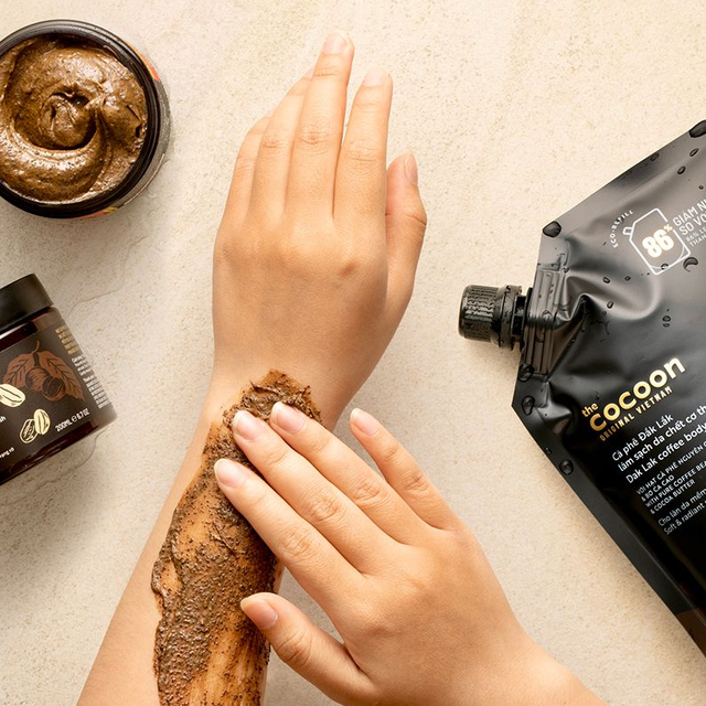 Cocoon Vietnam - Dak Lak Coffee Body Polish (Cà Phê Đắk Lắk Làm Sạch Da Chết Cơ Thể) with Pure Coffee Beans & Cocoa Butter Refill 600ml.