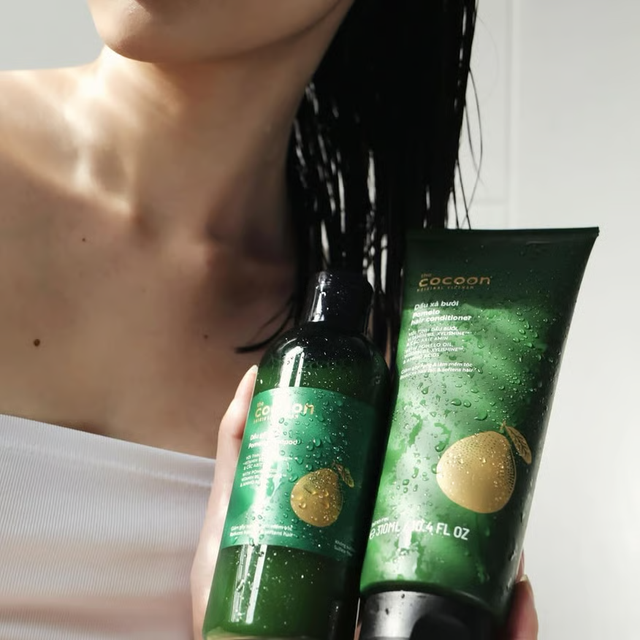 Cocoon Vietnam - Pomelo Hair Conditioner (Dầu Xả Bưởi) with Pomelo Oil, Vitamin B5, Xylishine™ & Amino Acids 310ml.