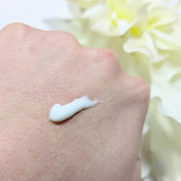 Kiss Me - Mommy UV Mild Gel SPF33 PA+++ 100g.