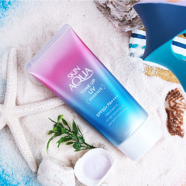 Sunplay - Lavender Skin Aqua Tone Up UV Essence 80g.