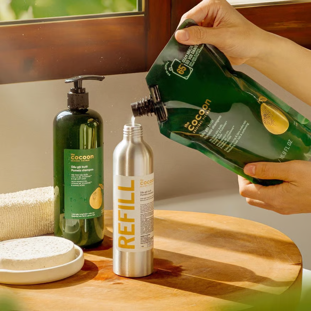 Cocoon Vietnam - Pomelo Shampoo (Dầu Gội Bưởi) with Pomelo Oil, Vitamin B5, Xylishine™ & Amino Acids, Sulfate-Free Refill 500ml.