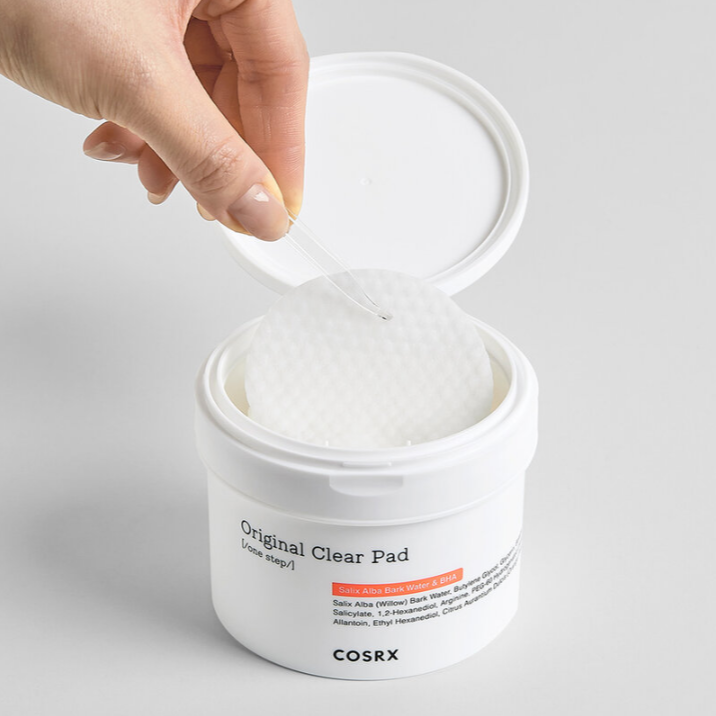 COSRX - One Step Original Clear Pad with Salix Alba Bark Water & BHA 140ml. (70 Pads)