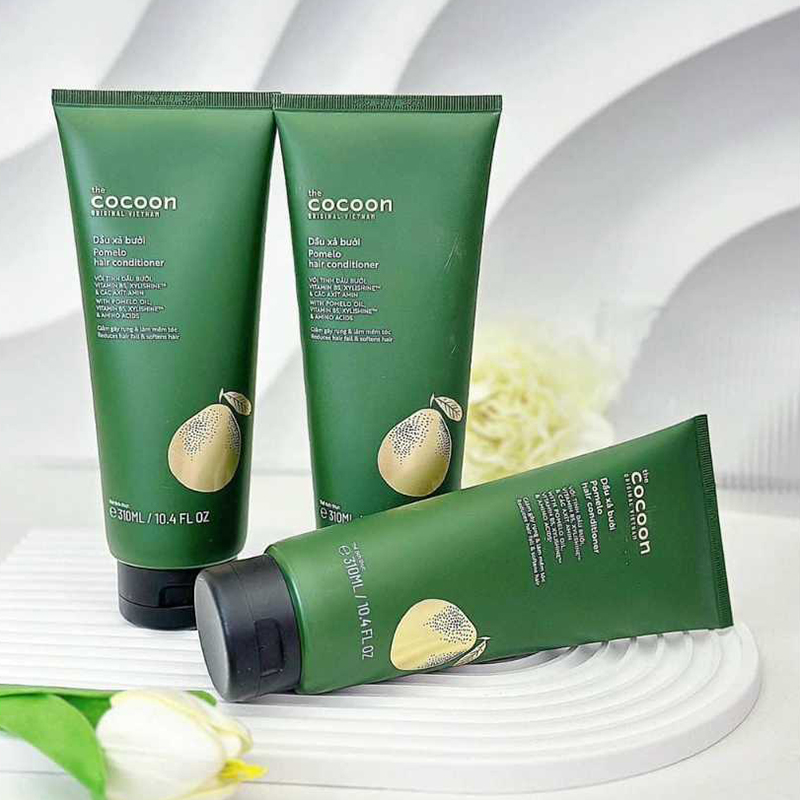 Cocoon Vietnam - Pomelo Hair Conditioner (Dầu Xả Bưởi) with Pomelo Oil, Vitamin B5, Xylishine™ & Amino Acids 310ml.
