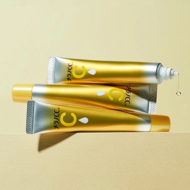 Melano CC - Vitamin C Brightening Premium Essence 20ml. (Gold)