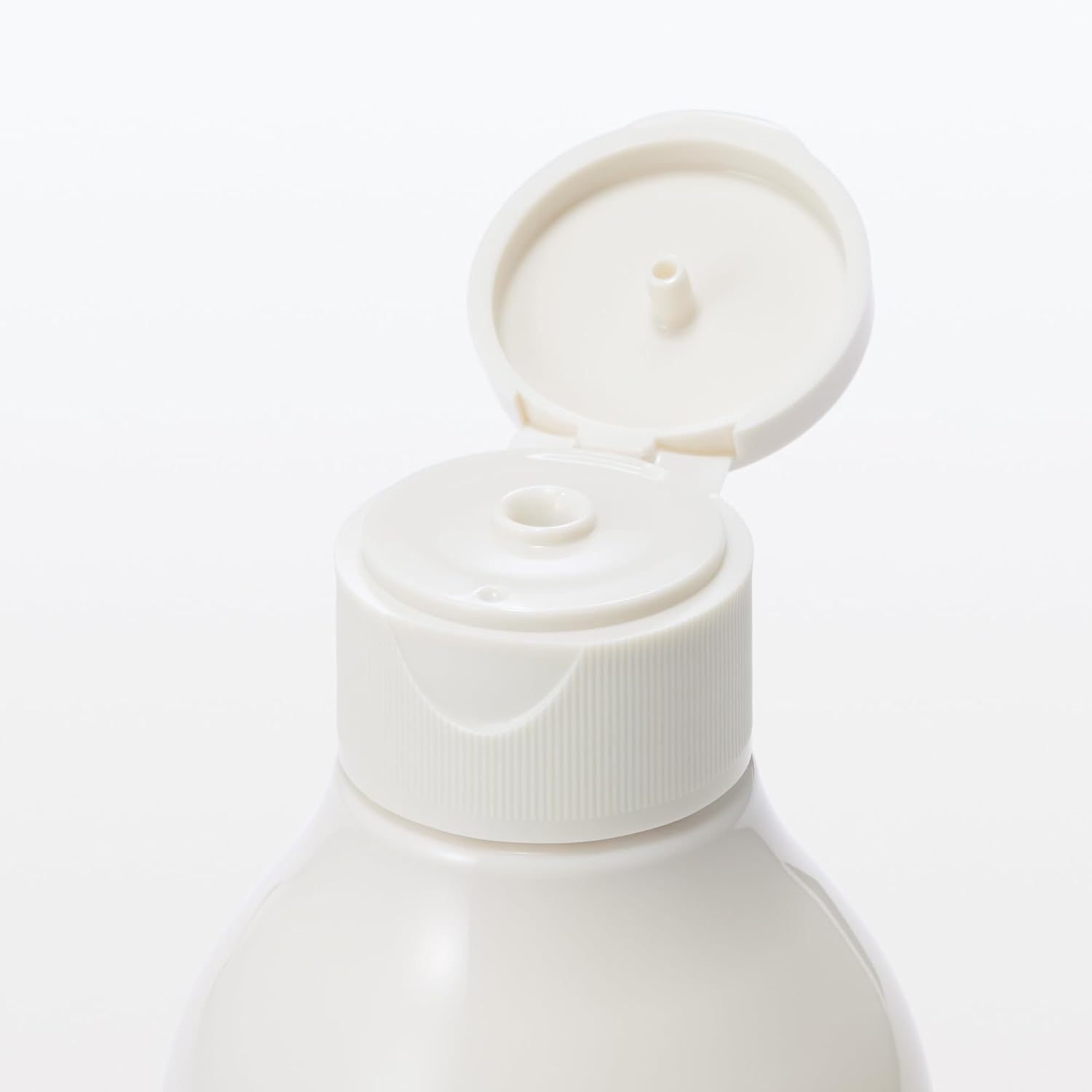 MUJI - Brightening Toning Water Lotion 300ml.