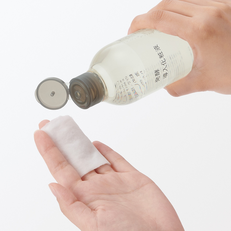MUJI - Booster Essence Lotion 300ml.