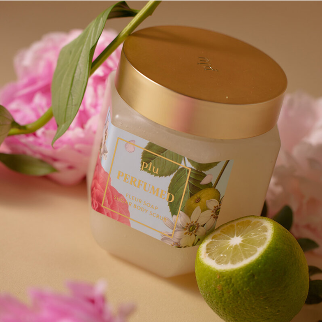 Plu - Perfumed Body Scrub Fleur Soap 500g.