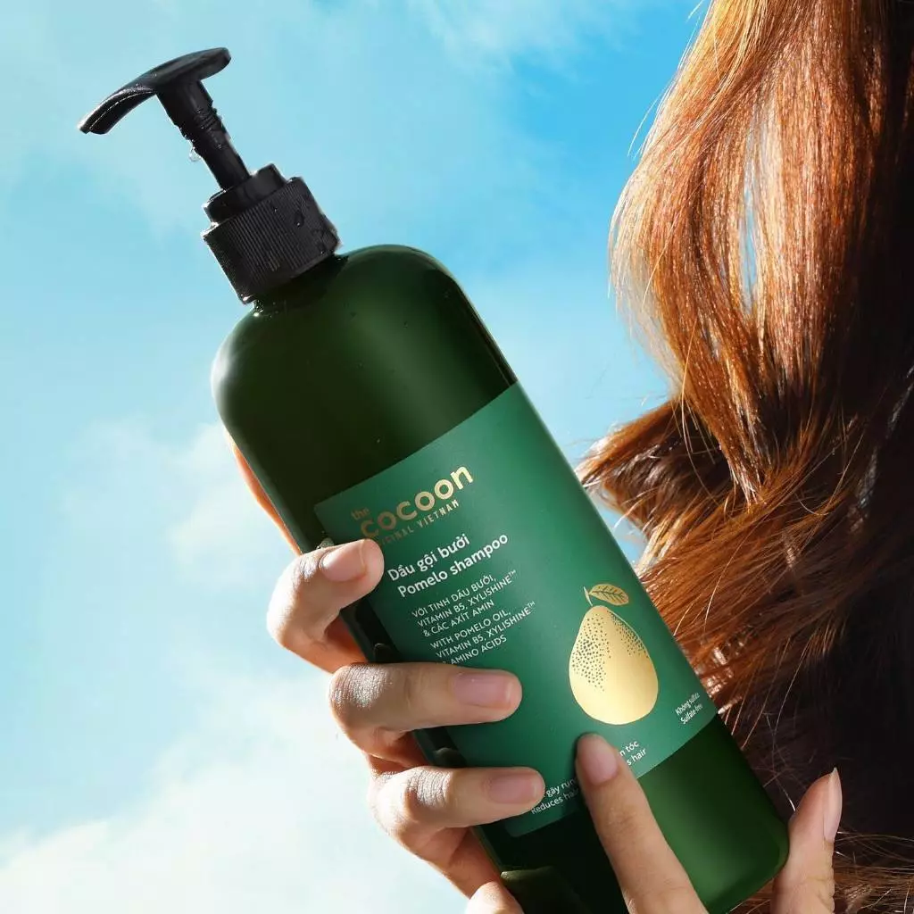 Cocoon Vietnam - Pomelo Shampoo (Dầu Gội Bưởi) with Pomelo Oil, Vitamin B5, Xylishine™ & Amino Acids, Sulfate-Free 500ml.