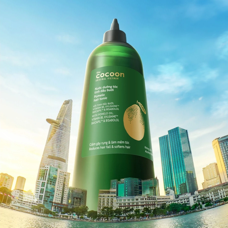 Cocoon Vietnam - Pomelo Hair Tonic (Nước Dưỡng Tóc Tinh Dầu Bưởi) with Pomelo Oil, Vitamin B5, Xylishine™, Baicapil™ & Bisabolol, Alcohol-Free 310ml.