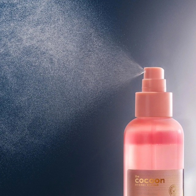 Cocoon Vietnam - Hau Giang Lotus Soothing Serum Mist (Tinh Chất Xịt Dưỡng Sen Hậu Giang) with Lotus Extract & Prebiotics 200ml.