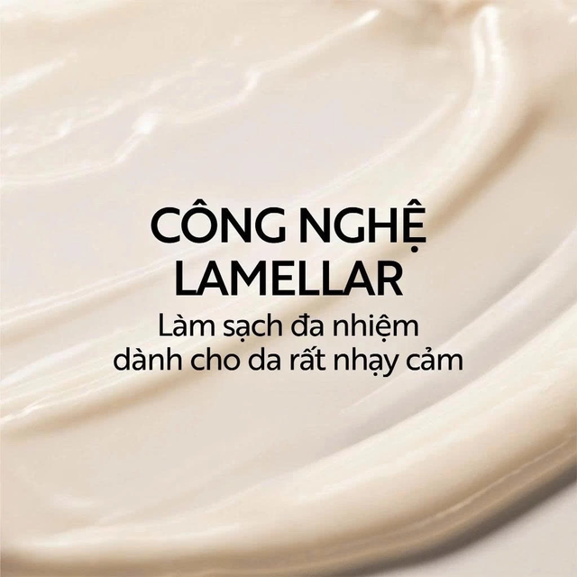 Cocoon Vietnam - Hau Giang Lotus Soothing Cleanser (Sữa Rửa Mặt Sen Hậu Giang) with Lotus Extract, Madecassoside, Vitamin B5, Beta-Glucan & Sodium PCA 500ml.