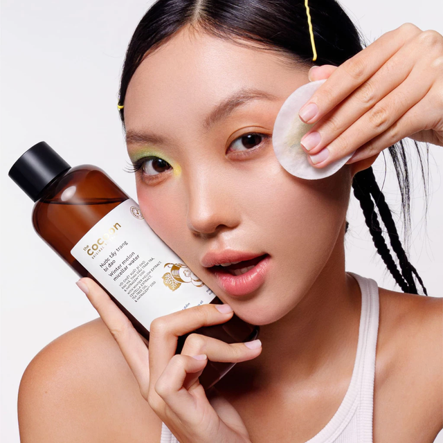 Cocoon Vietnam - Winter Melon Micellar Water (Nước Tẩy Trang Bí Đao) with Winter Melon Extract, Centella Extract, Tea Tree Oil & Natragem™ S150 500ml.