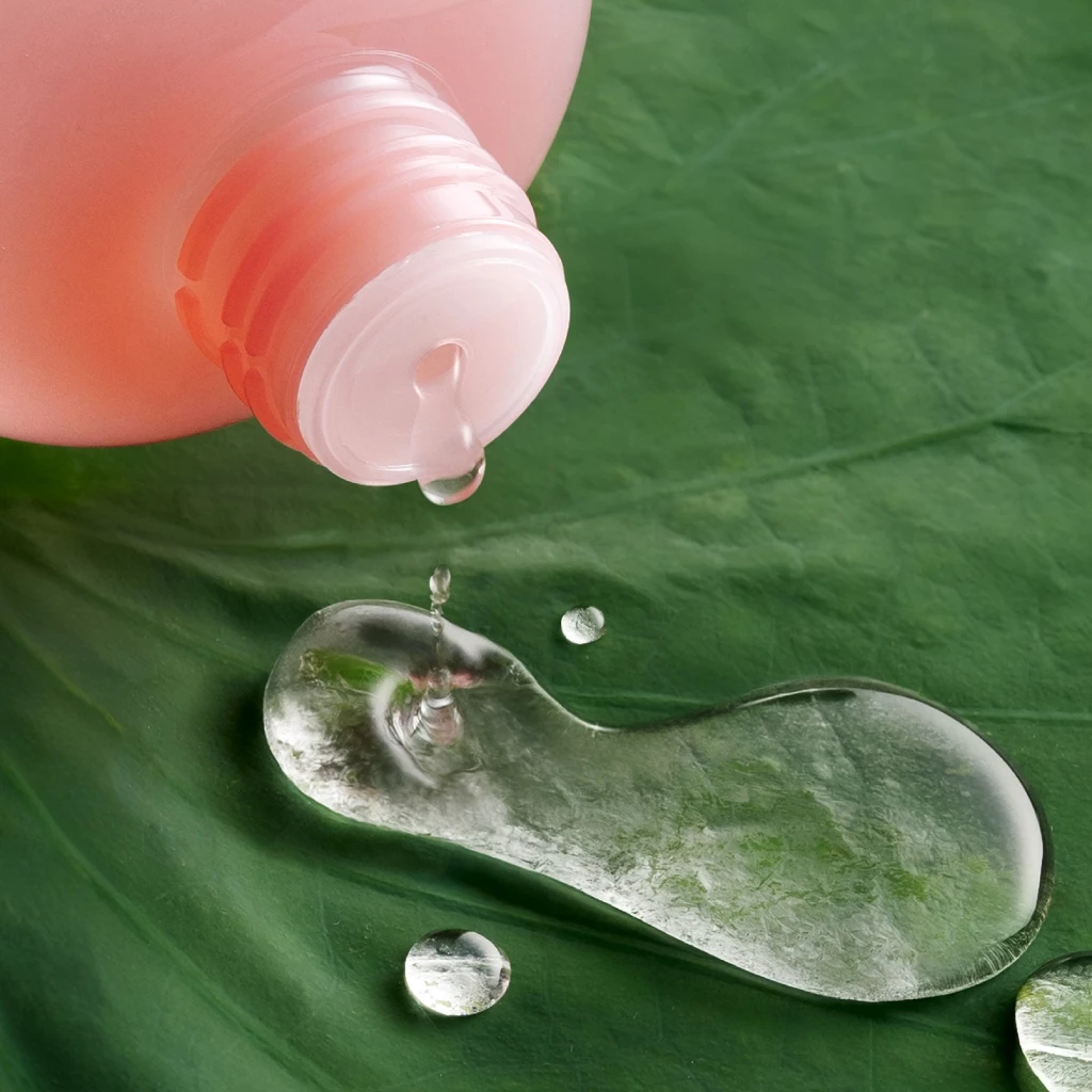 Cocoon Vietnam - Hau Giang Lotus Soothing Micellar Water (Nước Tẩy Trang Sen Hậu Giang) with Lotus Extract & Prebiotics 500ml.